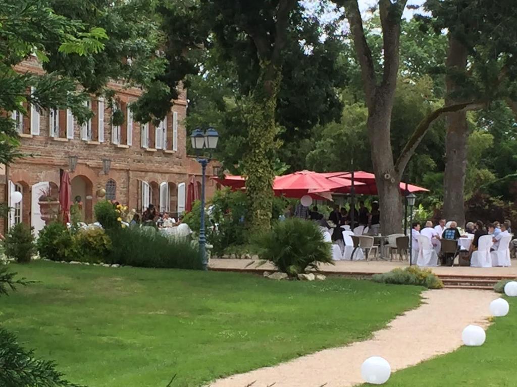 Hotel Le Moulin De Rudelle Muret Exterior foto